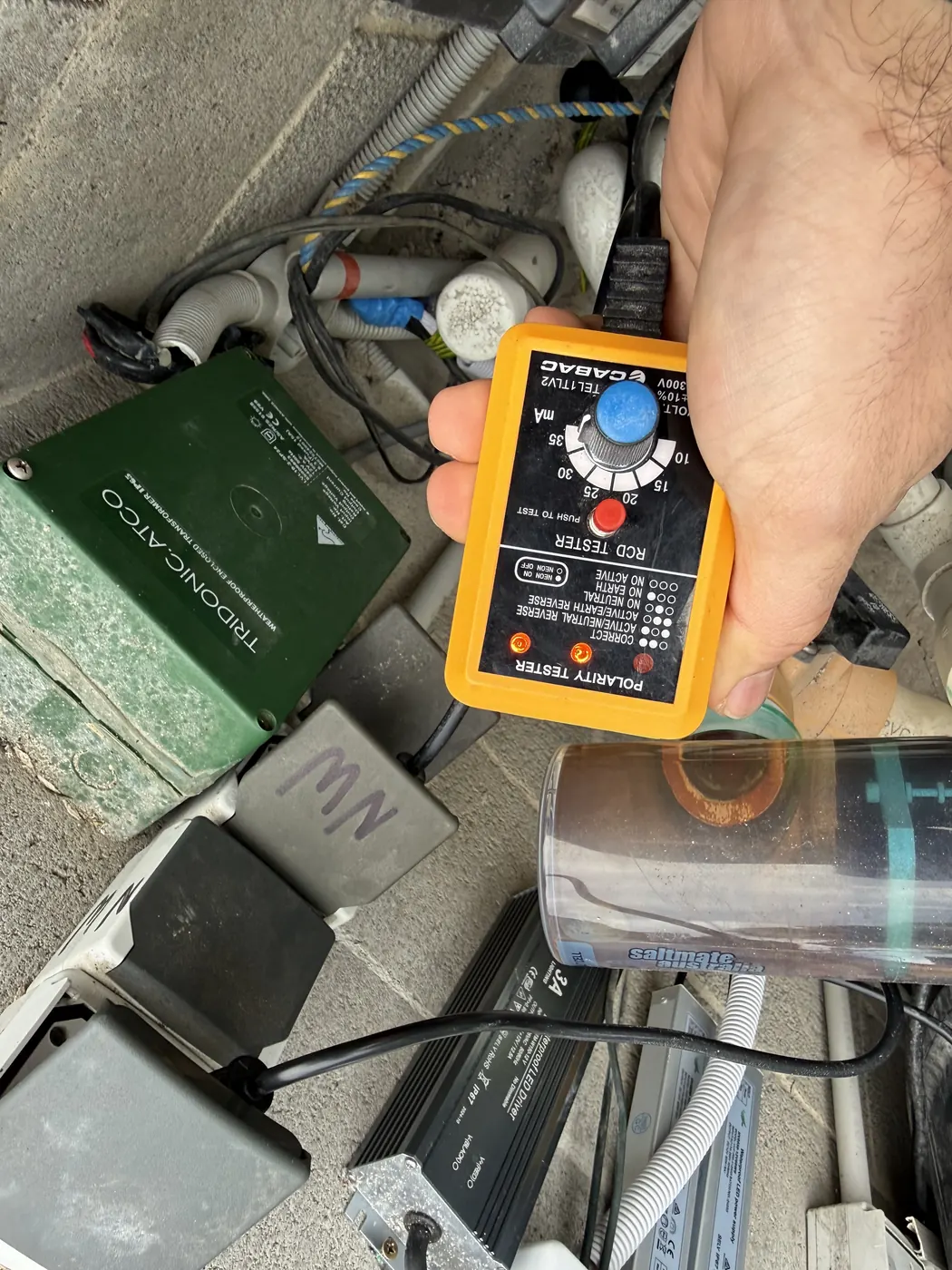 Insulation resistance testing with a test instrument