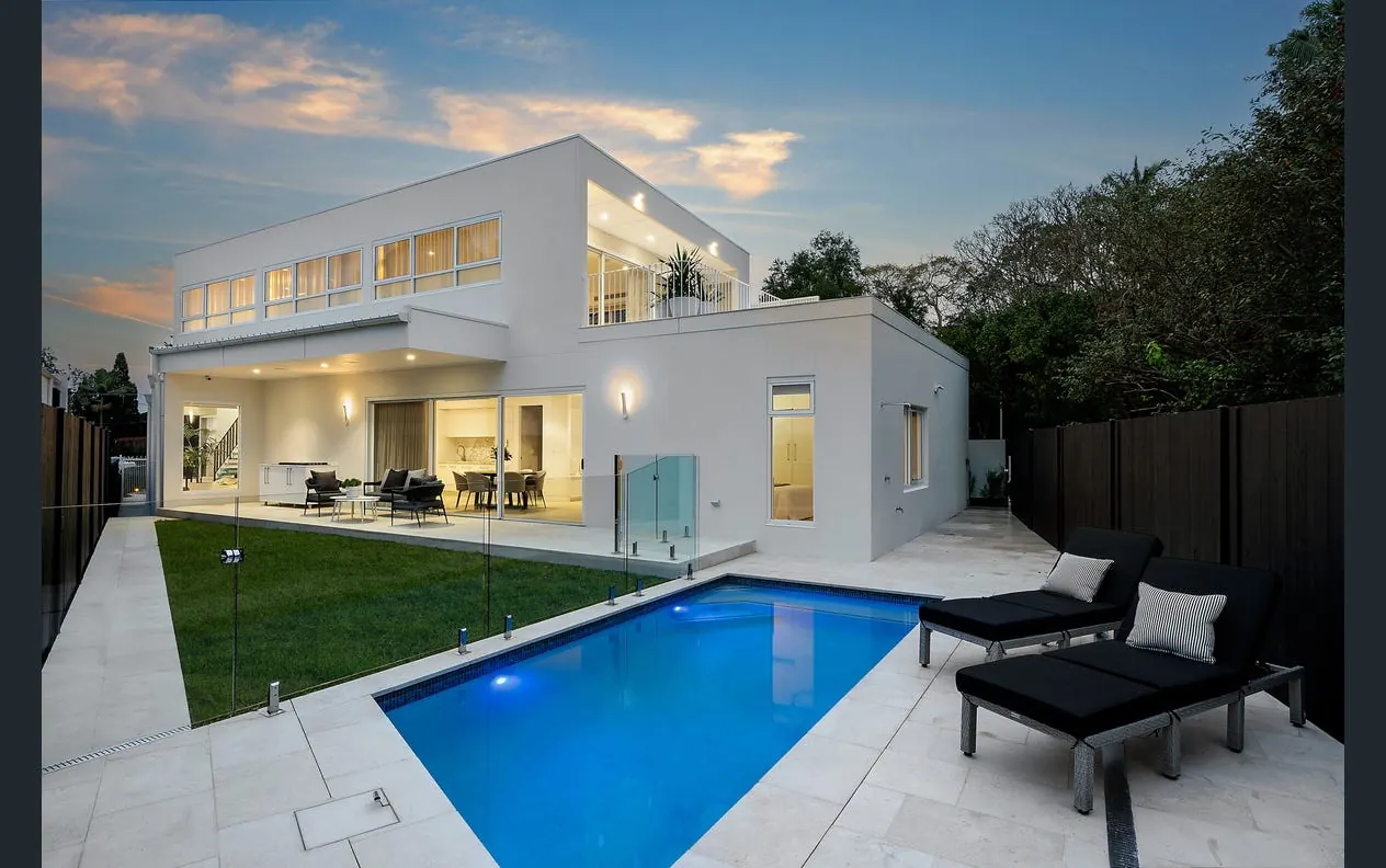 Outdoor and garden lighting on a harbourside Cremorne Point property